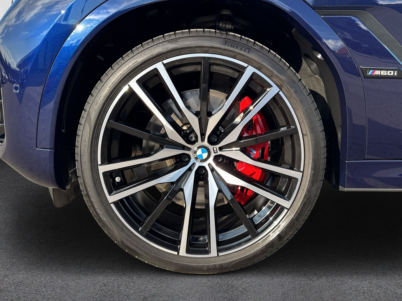 BMW X6 xDr48V M60i M SportPro - 9