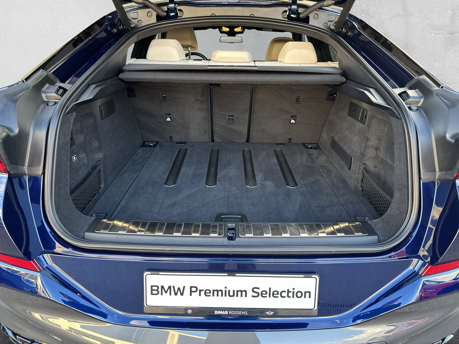 BMW X6 xDr48V M60i M SportPro - 10
