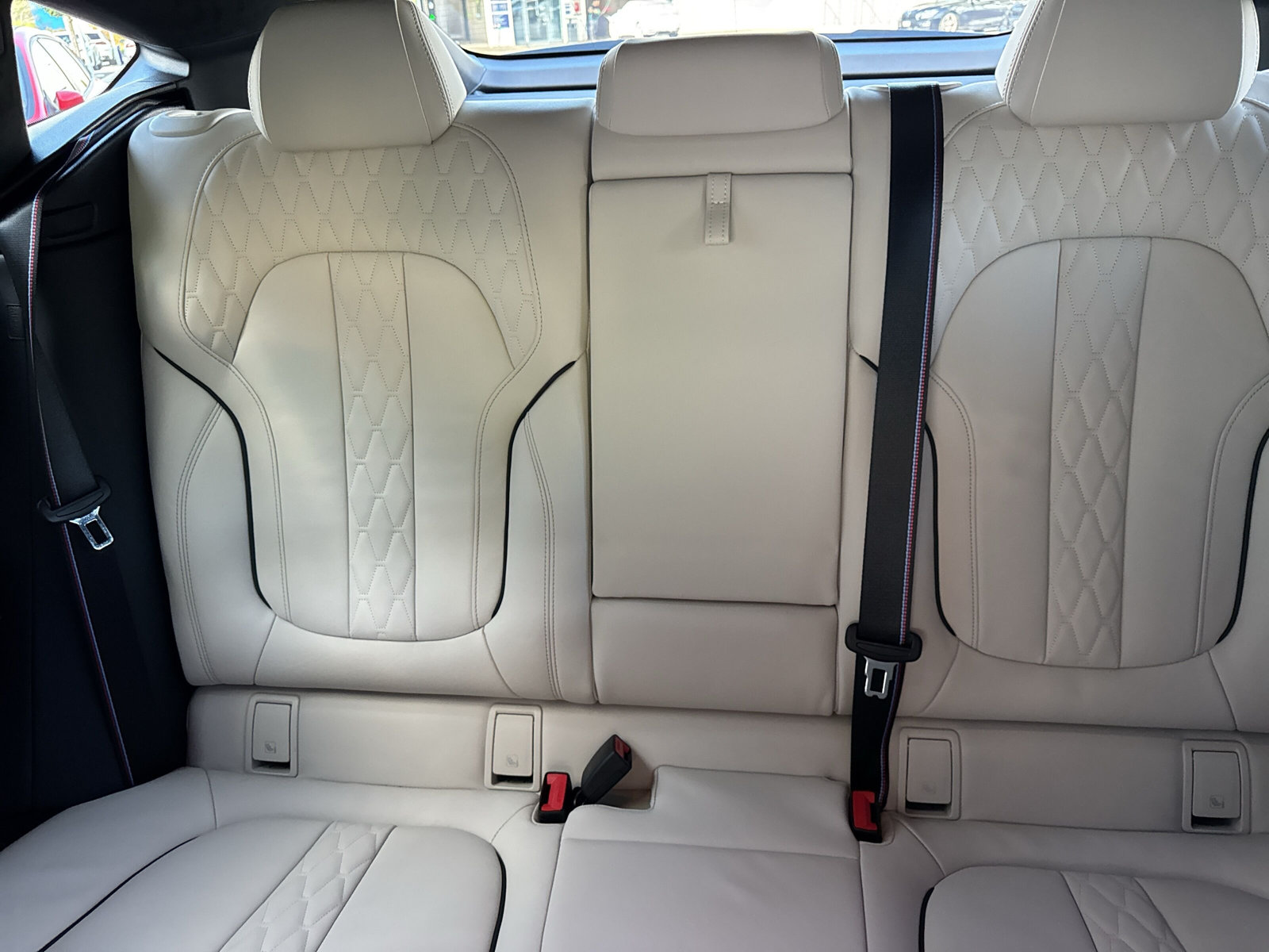 BMW X6 xDr48V M60i M SportPro - 22