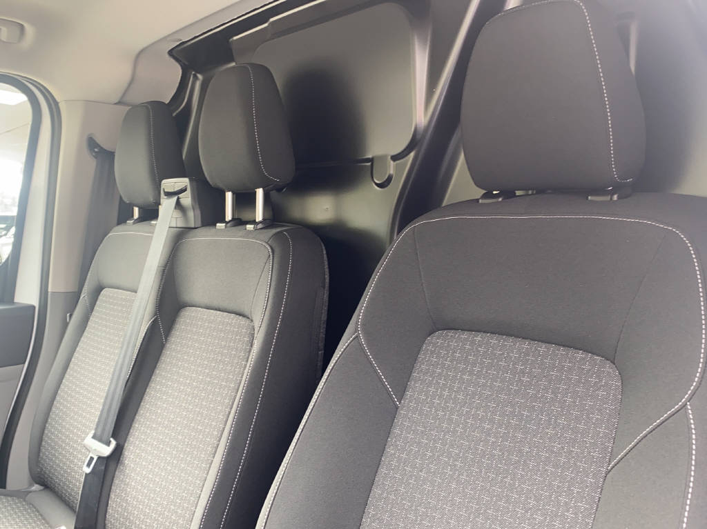 FORD Transit C Van 320 L1 2.0 EcoBlue 136 Trend - 10