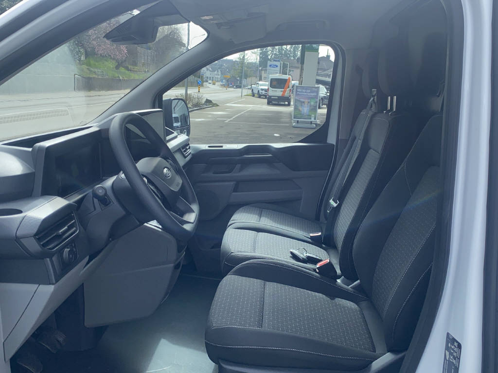 FORD Transit C Van 320 L1 2.0 EcoBlue 136 Trend - 9