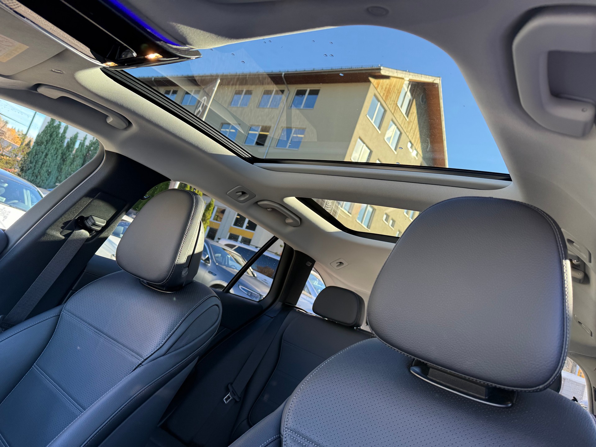 MERCEDES-BENZ C 200 T 4 Matic - 9