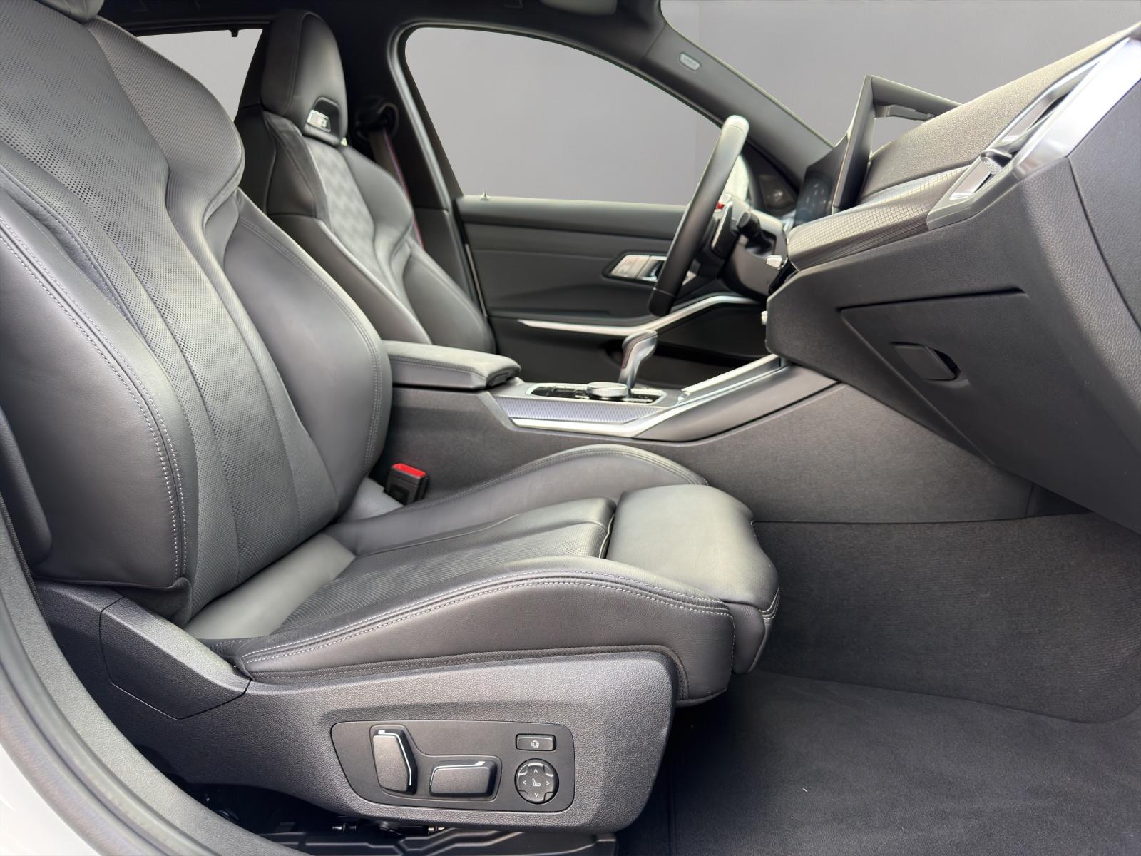 BMW M3 Touring xDrive Competition M - 11