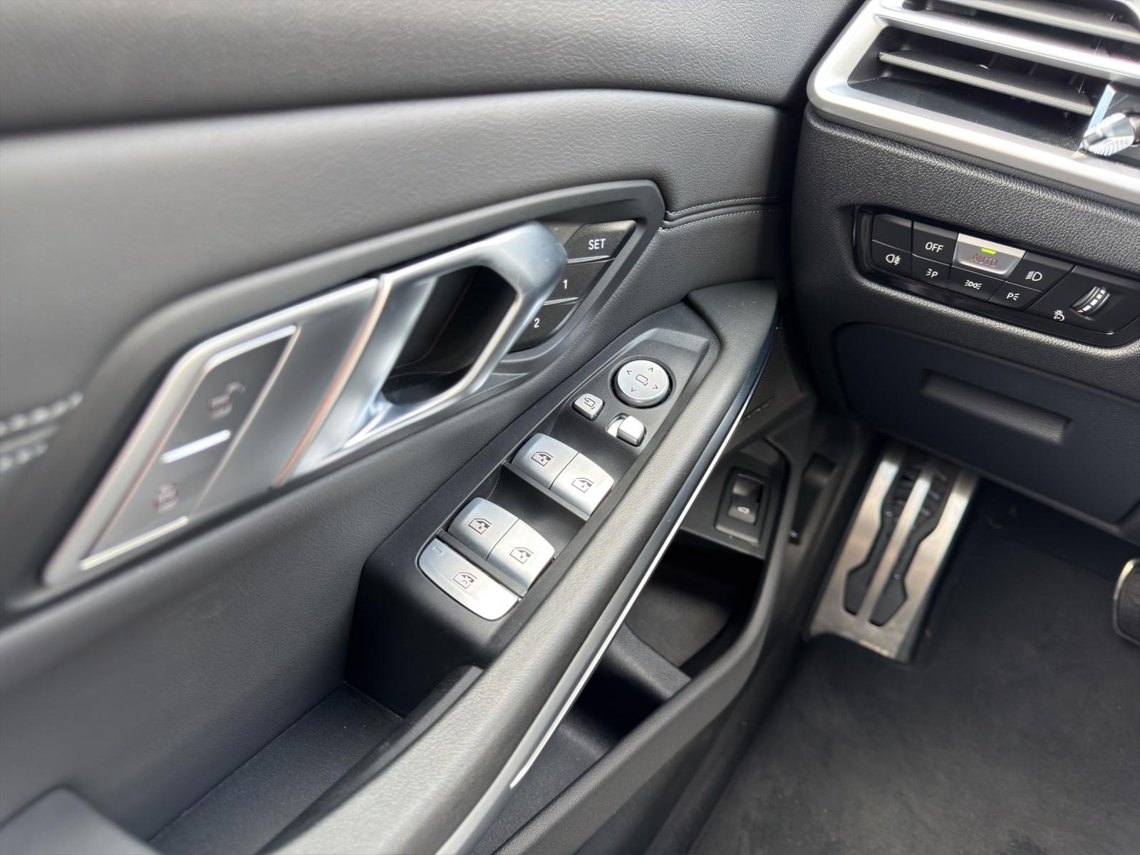 BMW M3 Touring xDrive Competition M - 17