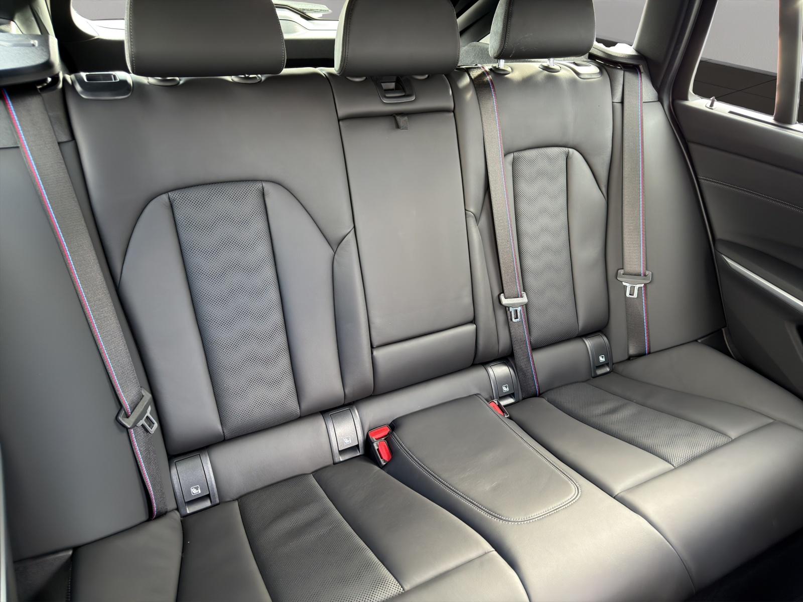 BMW M3 Touring xDrive Competition M - 19