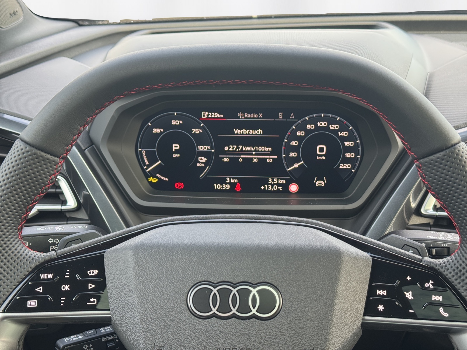 AUDI Q4 e-tron 45 Edition Swiss Ski quattro - 8