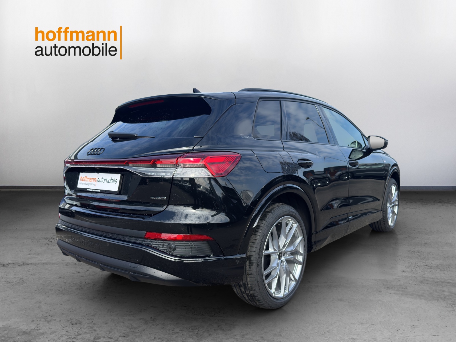 AUDI Q4 e-tron 45 Edition Swiss Ski quattro - 4