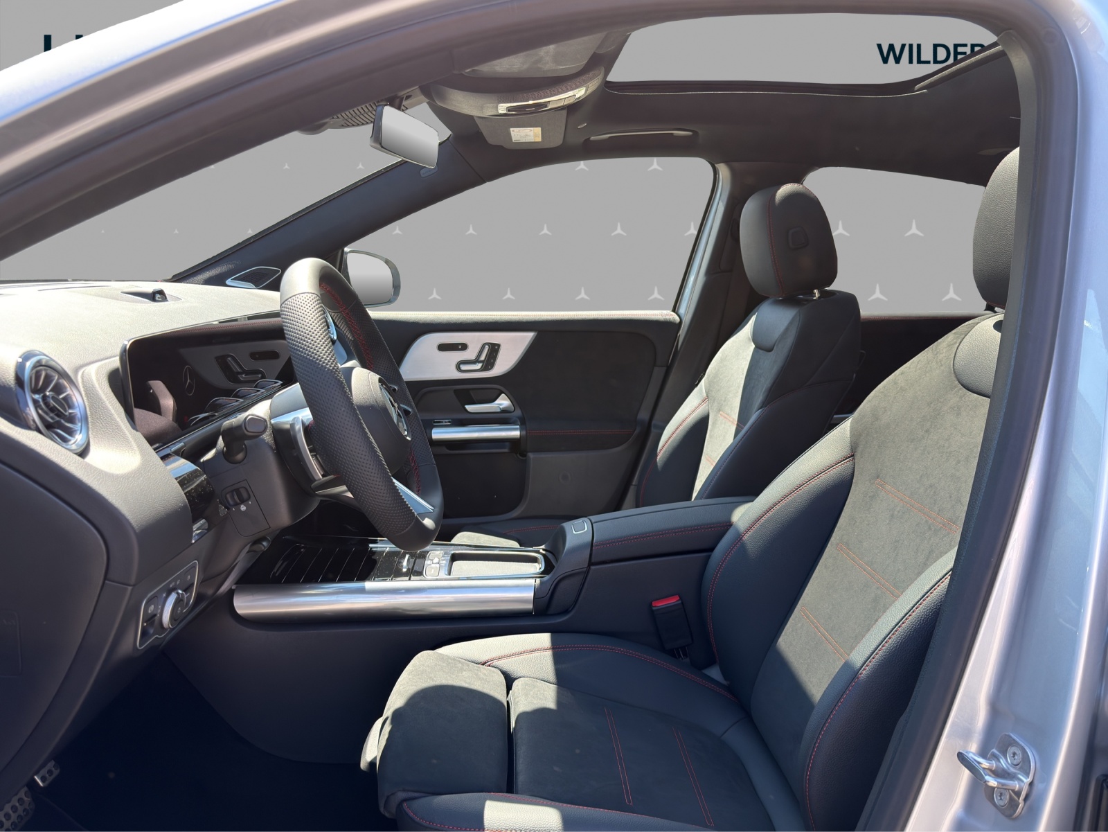 MERCEDES-BENZ GLA 220d 4Matic 8G-DCTSwiss Star - 8