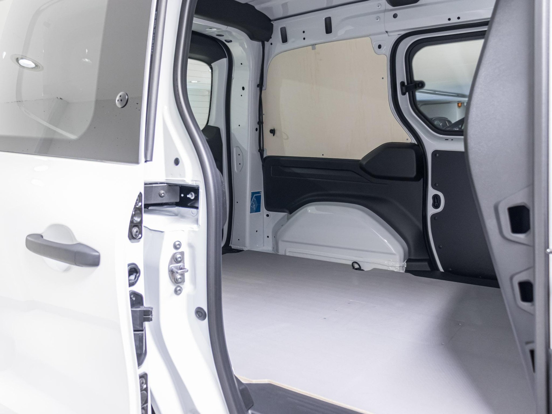 MERCEDES-BENZ eCitan Kasten BASE Standard - 13