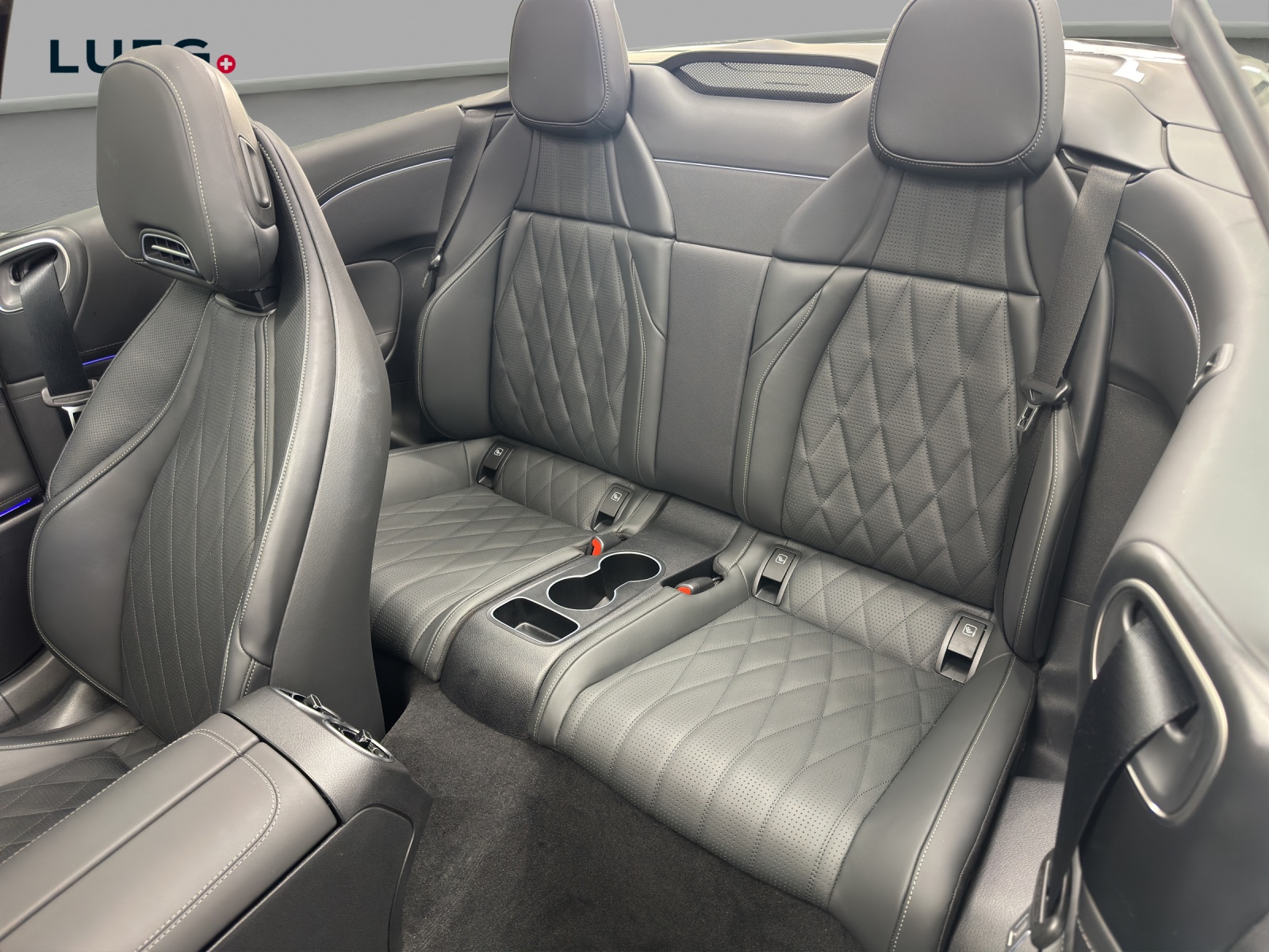 MERCEDES-BENZ CLE AMG 53 Cabrio 4Matic+ 9G-Tronic - 14