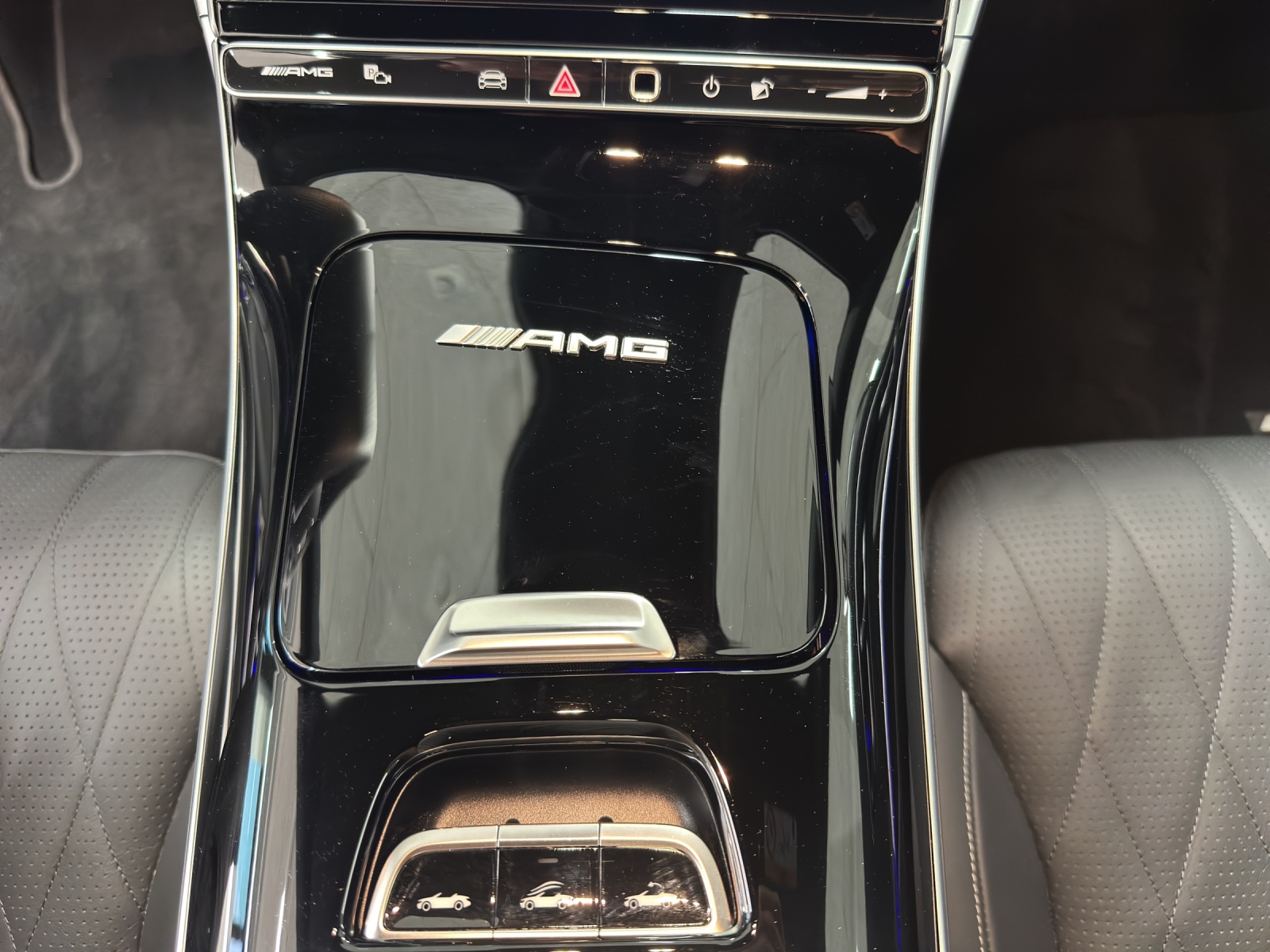 MERCEDES-BENZ CLE AMG 53 Cabrio 4Matic+ 9G-Tronic - 16