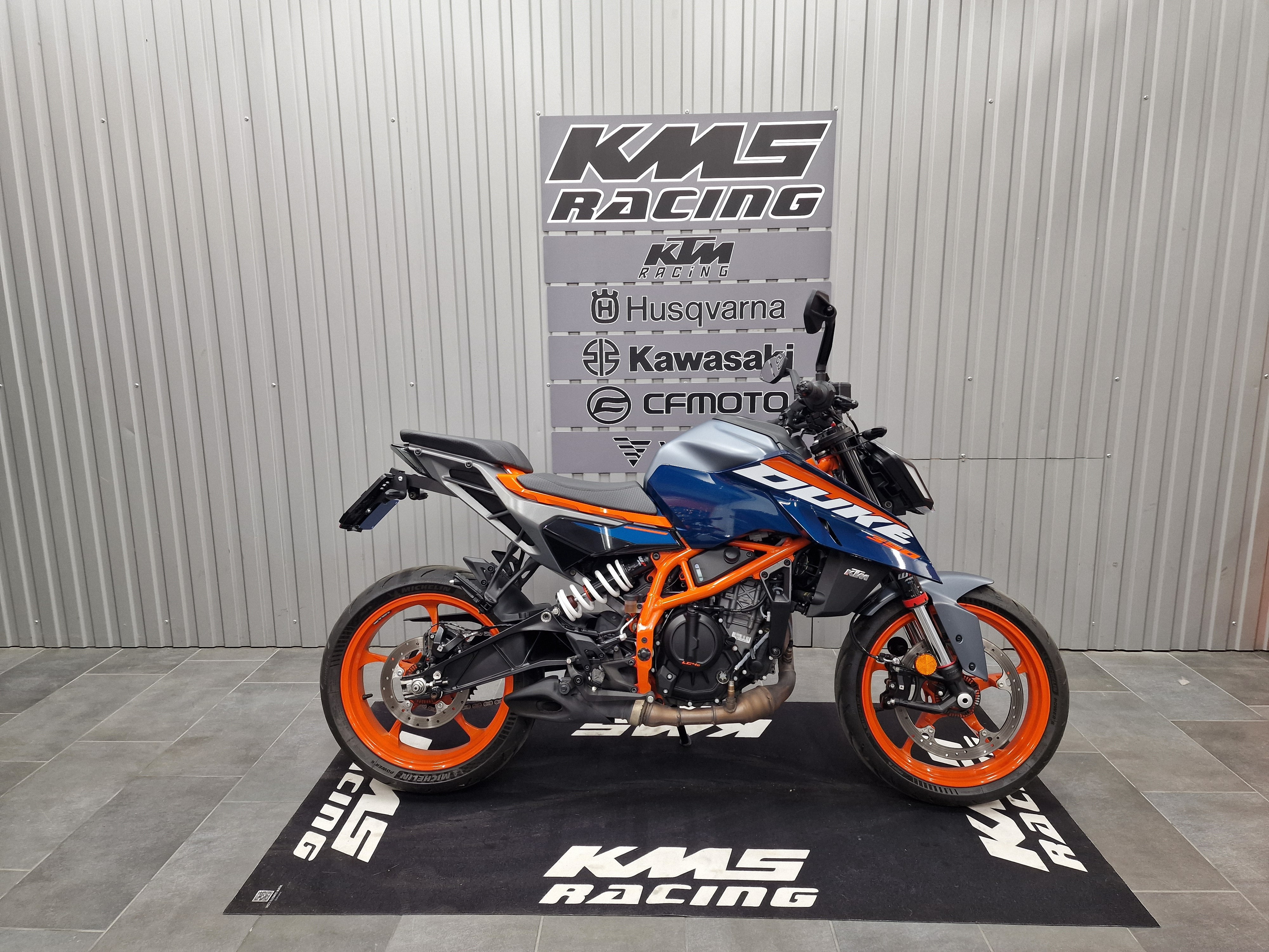 KTM 390 Duke