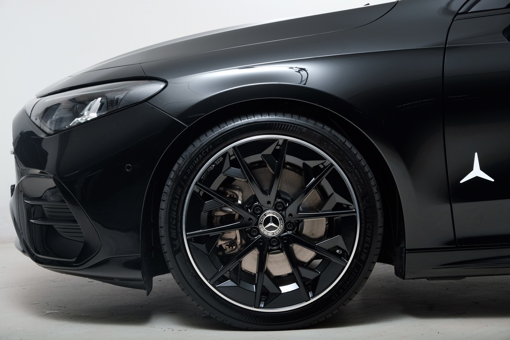 MERCEDES-BENZ CLA Shooting Brake 220 4Matic 8G-DCT - 3