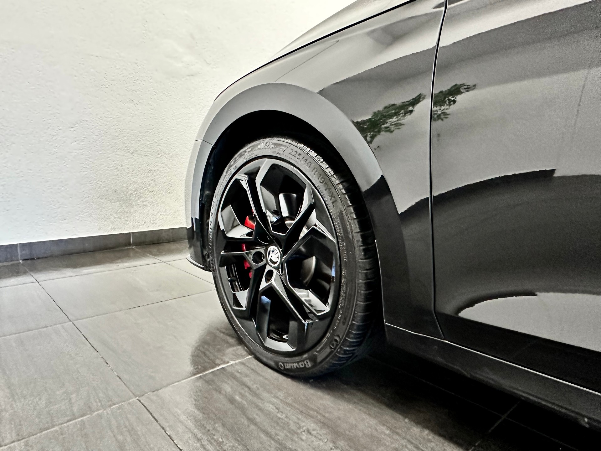 SKODA Octavia Combi 2.0 TSI DSG RS "ALL BLACK" - 9