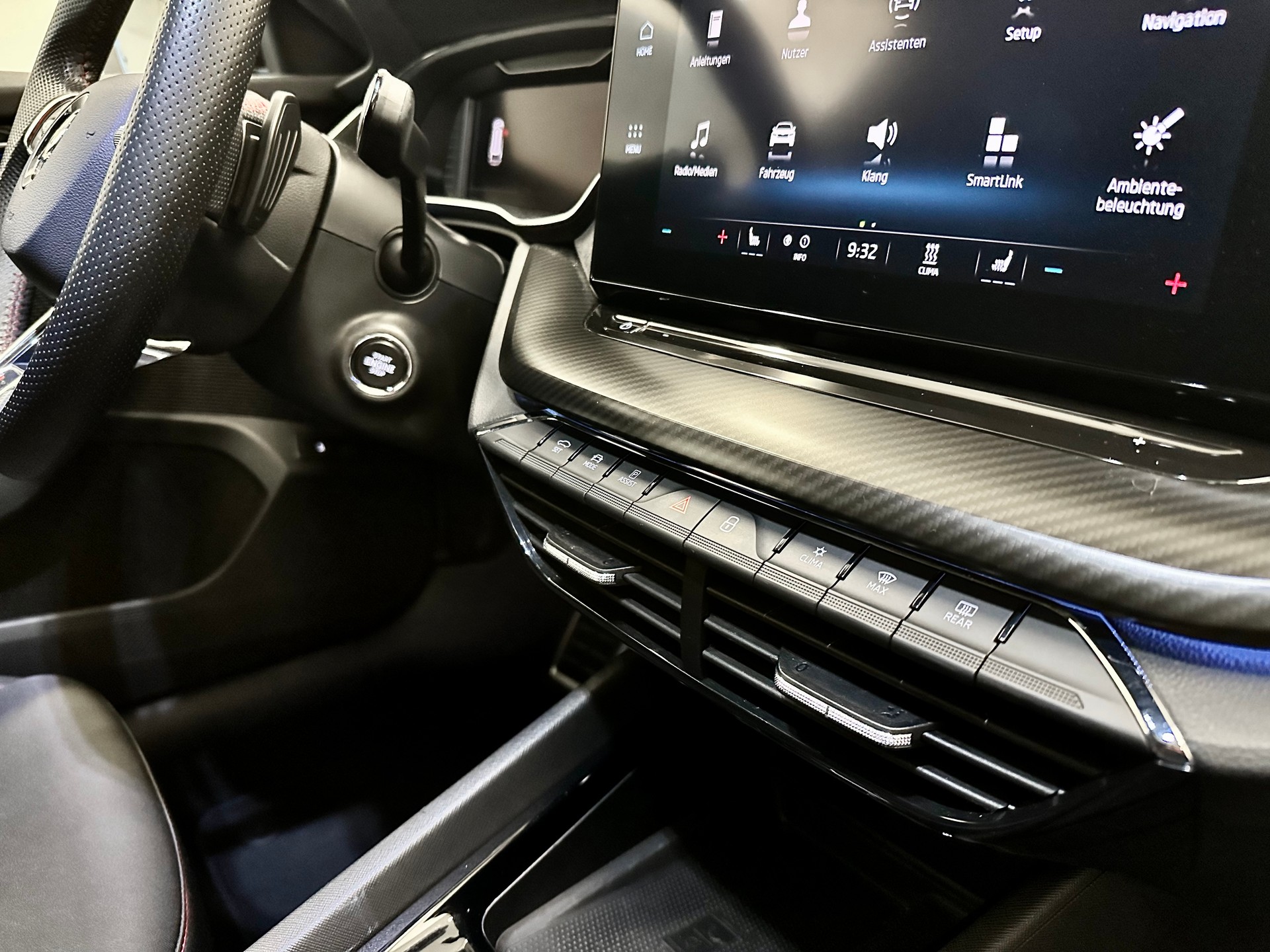 SKODA Octavia Combi 2.0 TSI DSG RS "ALL BLACK" - 25