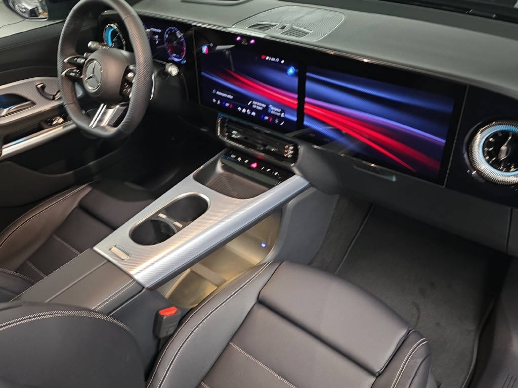 MERCEDES-BENZ GLB 220 AMG Line 4Matic - 11