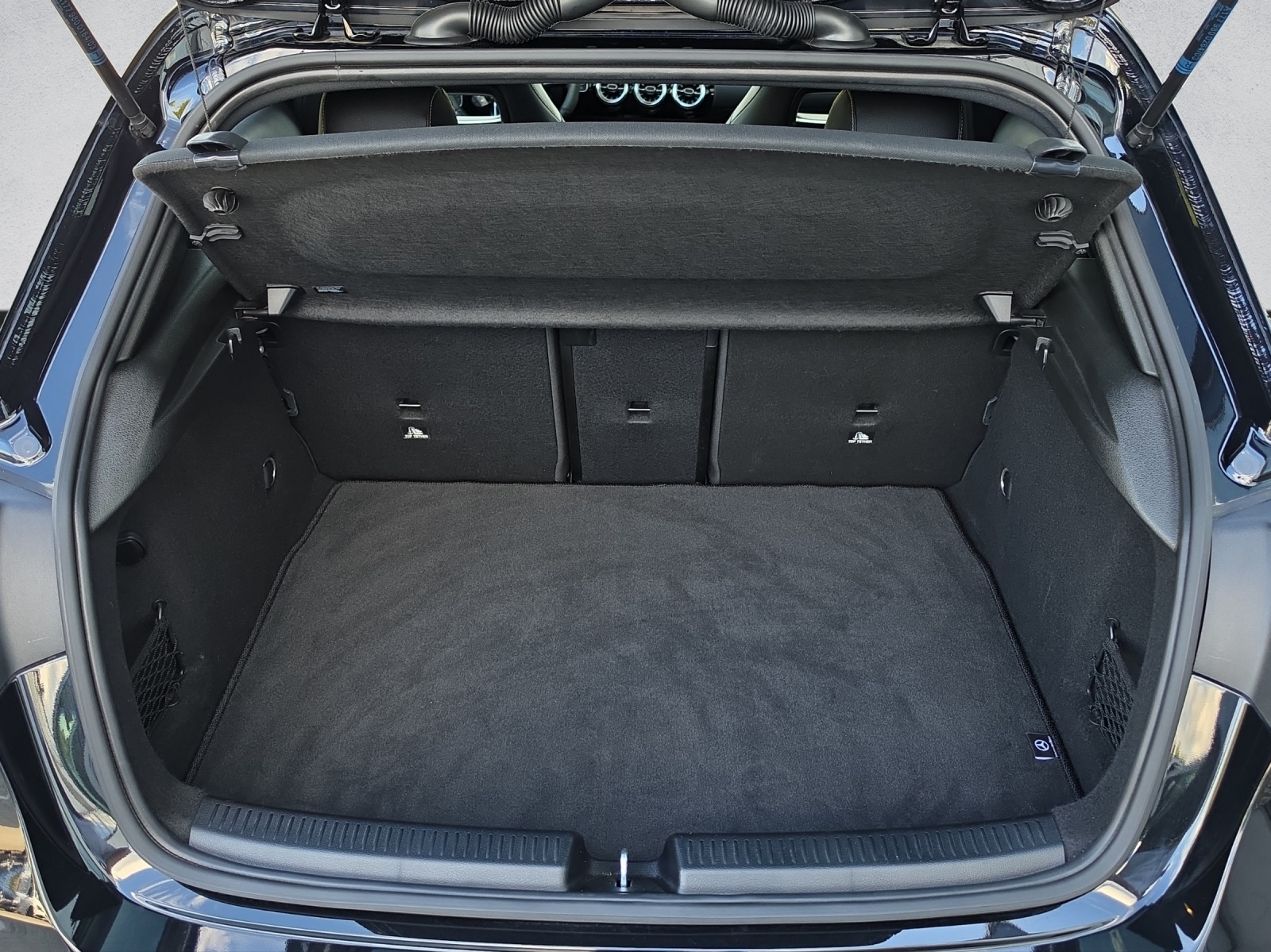 MERCEDES-BENZ A 45 S AMG 4Matic+ Speedshift - 17