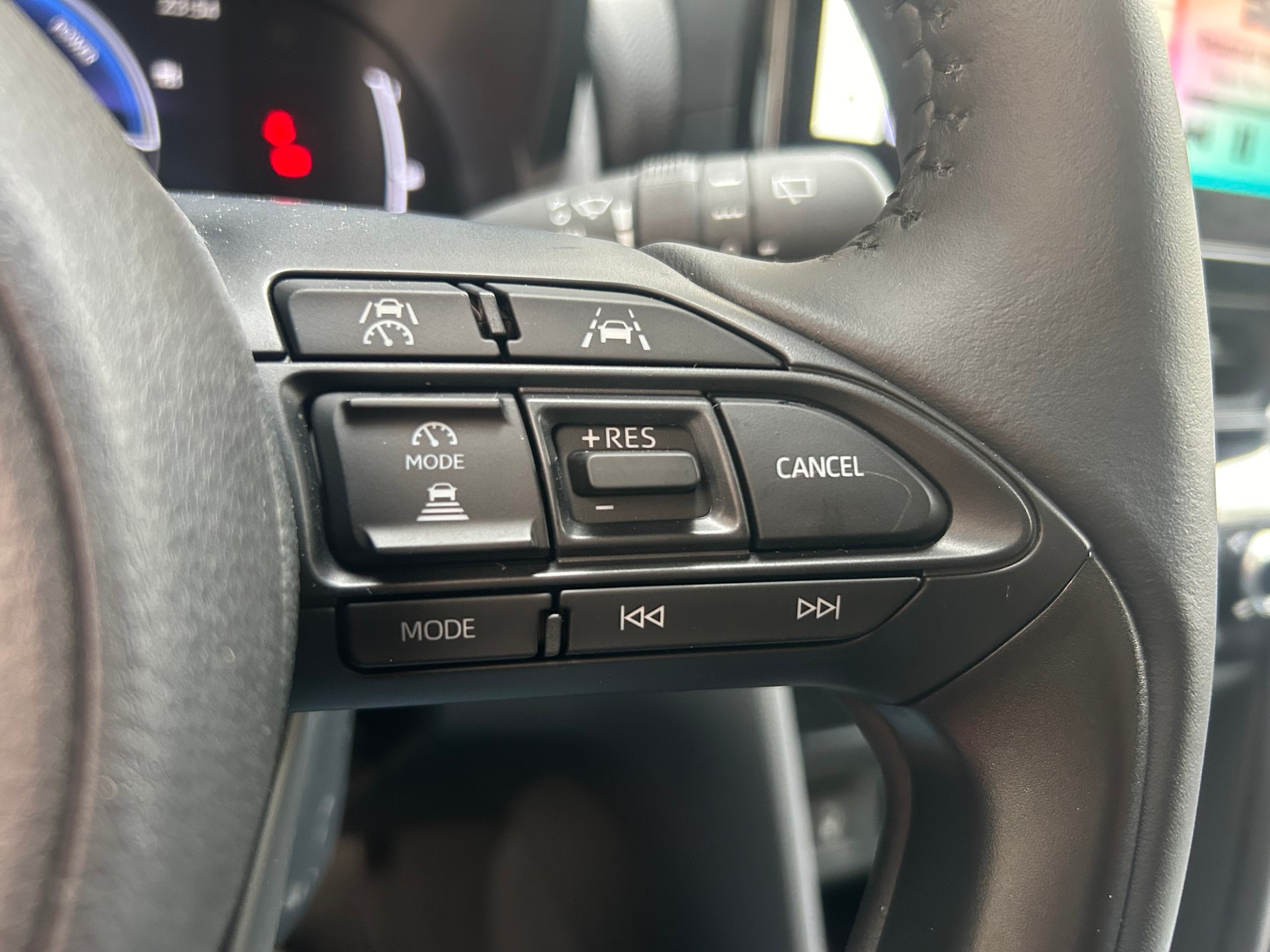 TOYOTA Yaris Cross 1.5 Trend e-CVT AWDi - 9