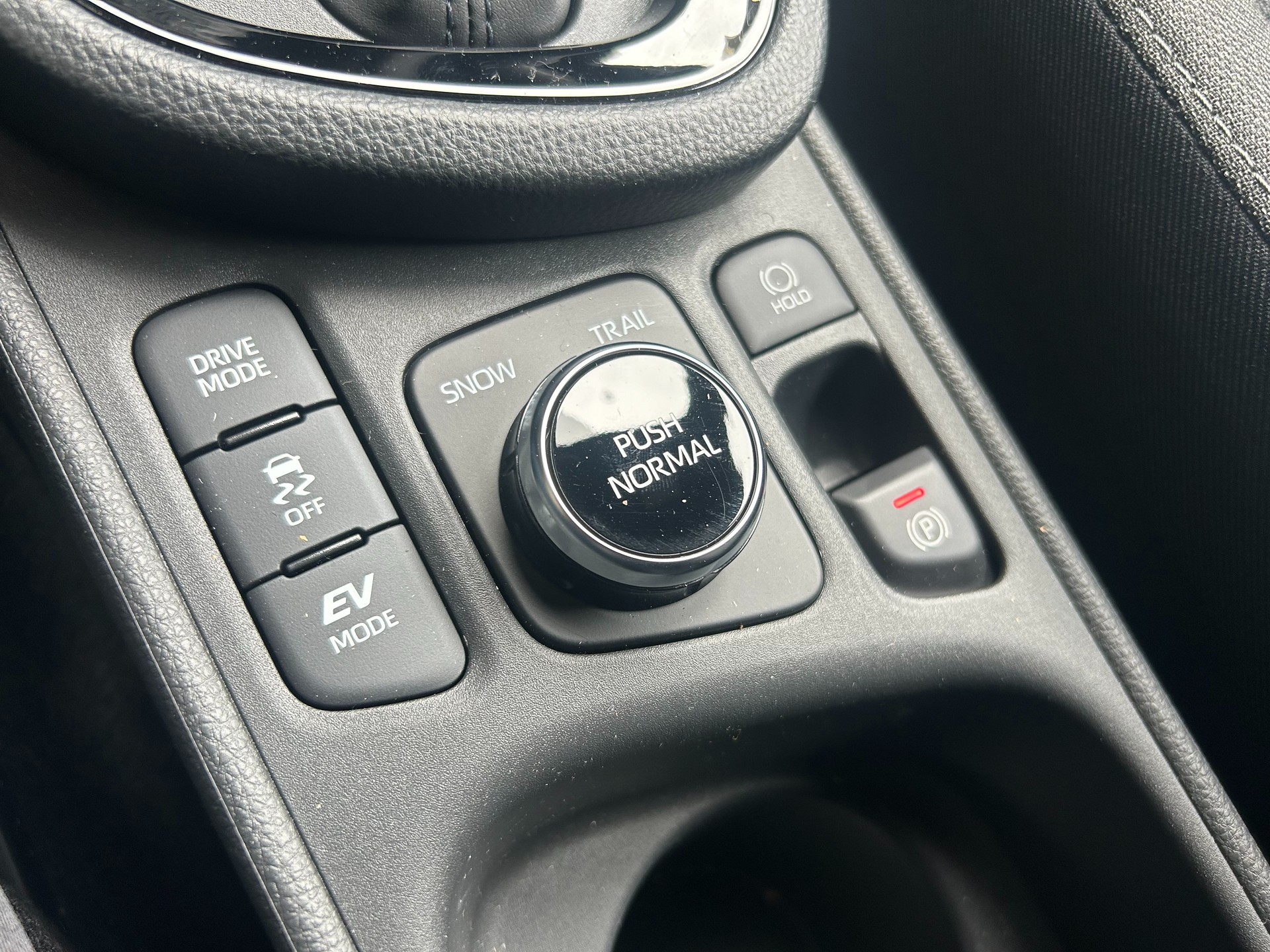 TOYOTA Yaris Cross 1.5 Trend e-CVT AWDi - 11