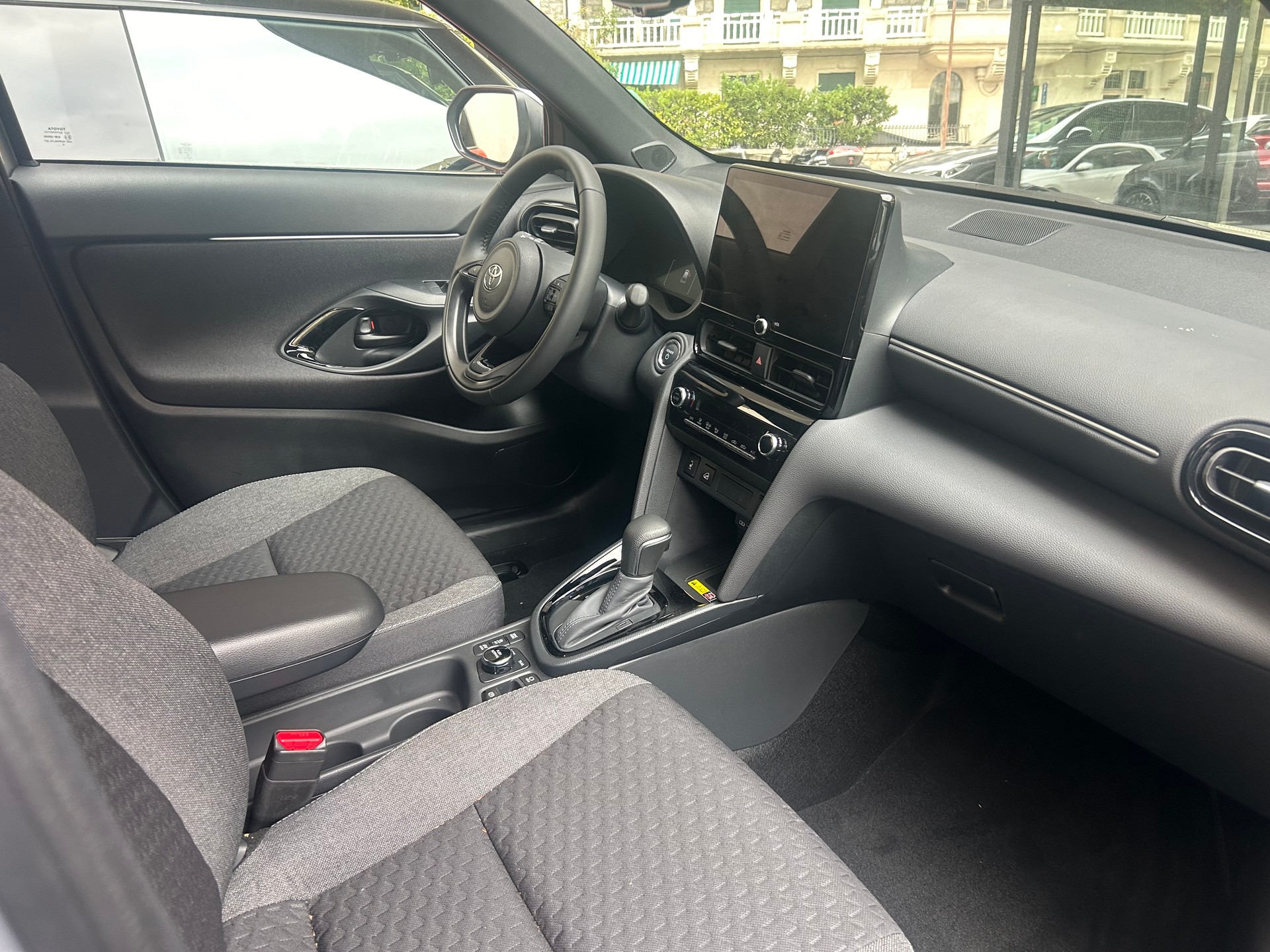 TOYOTA Yaris Cross 1.5 Trend e-CVT AWDi - 6