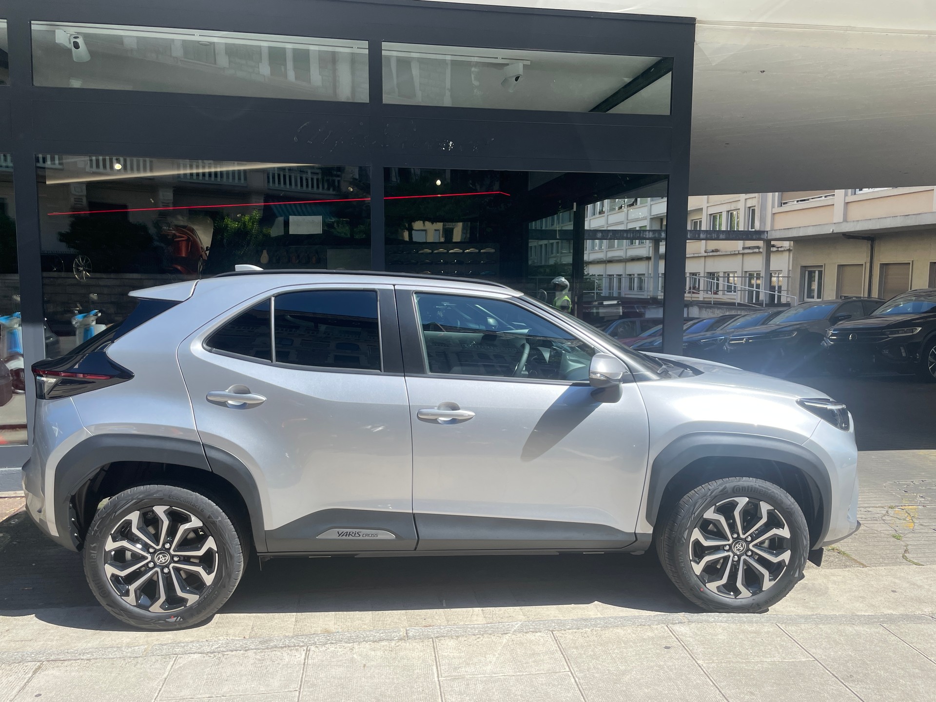 TOYOTA Yaris Cross 1.5 Trend e-CVT AWDi - 2