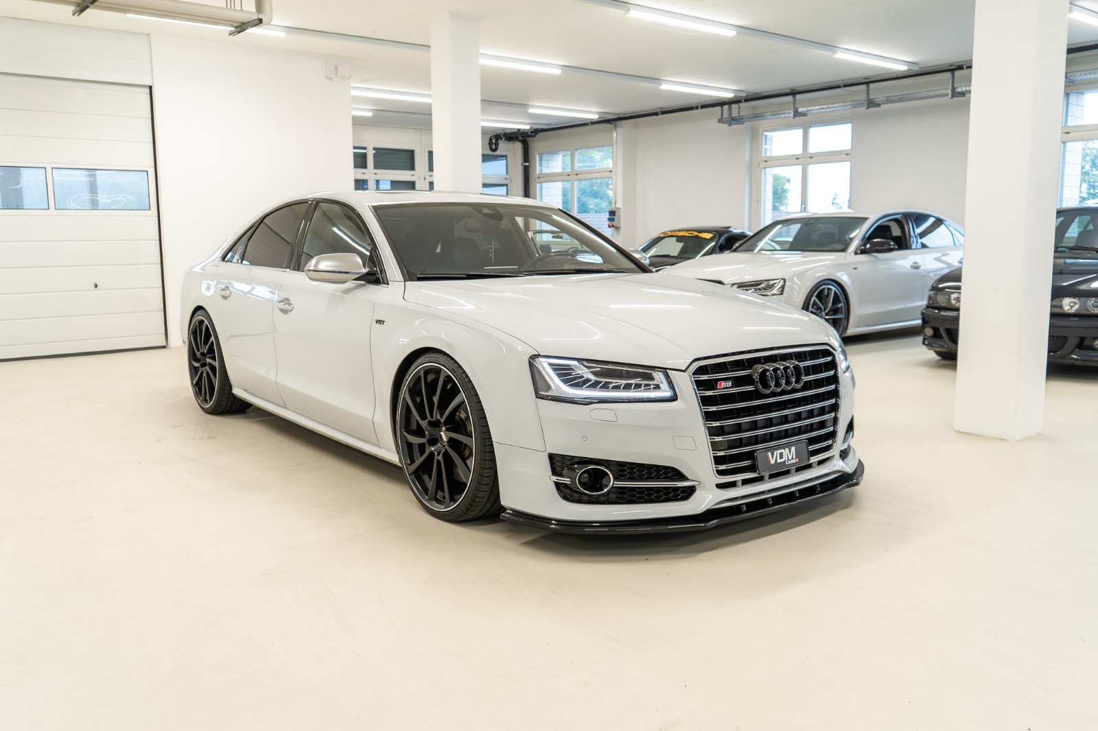 AUDI S8