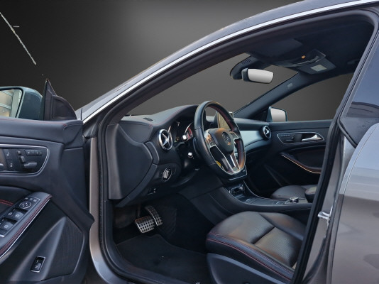 MERCEDES-BENZ CLA 250 AMG Line 4Matic - 10