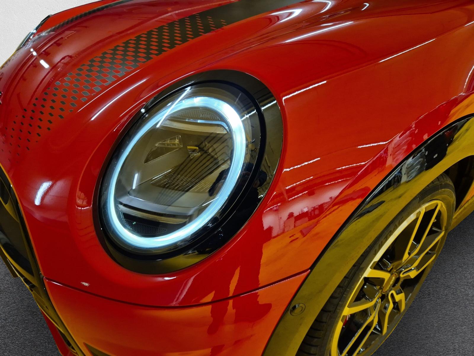 MINI John Cooper Works F66 2.0i (CH) - 22