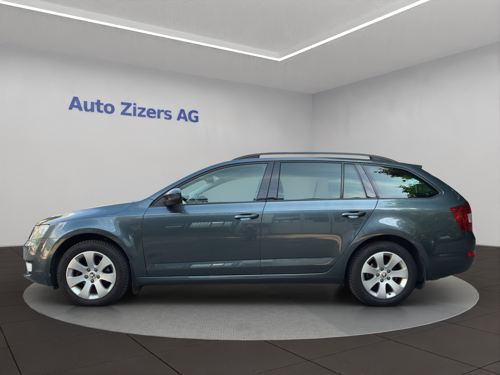 SKODA Octavia Combi 1.6 TDI Elegance 4x4 - 3