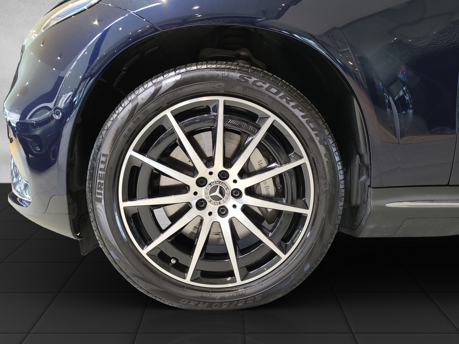 MERCEDES-BENZ EQC 400 AMG Line 4Matic - 10