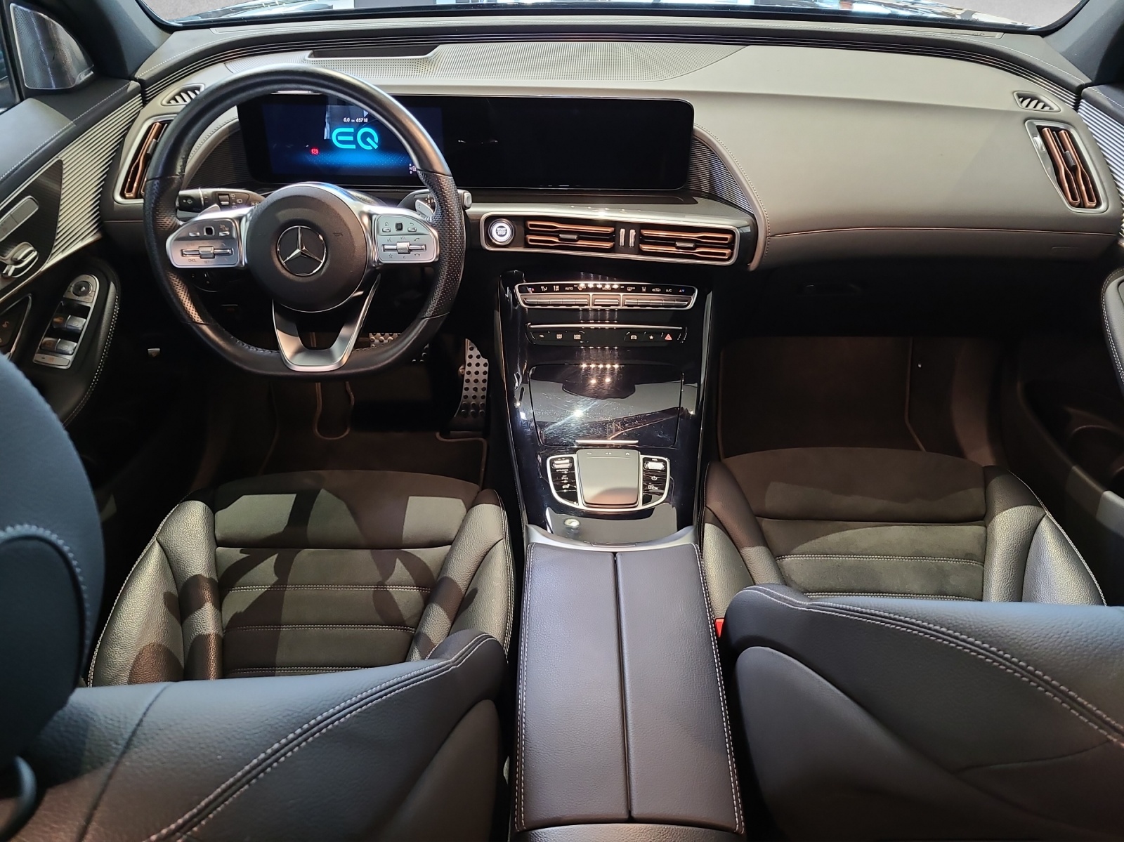 MERCEDES-BENZ EQC 400 AMG Line 4Matic - 12