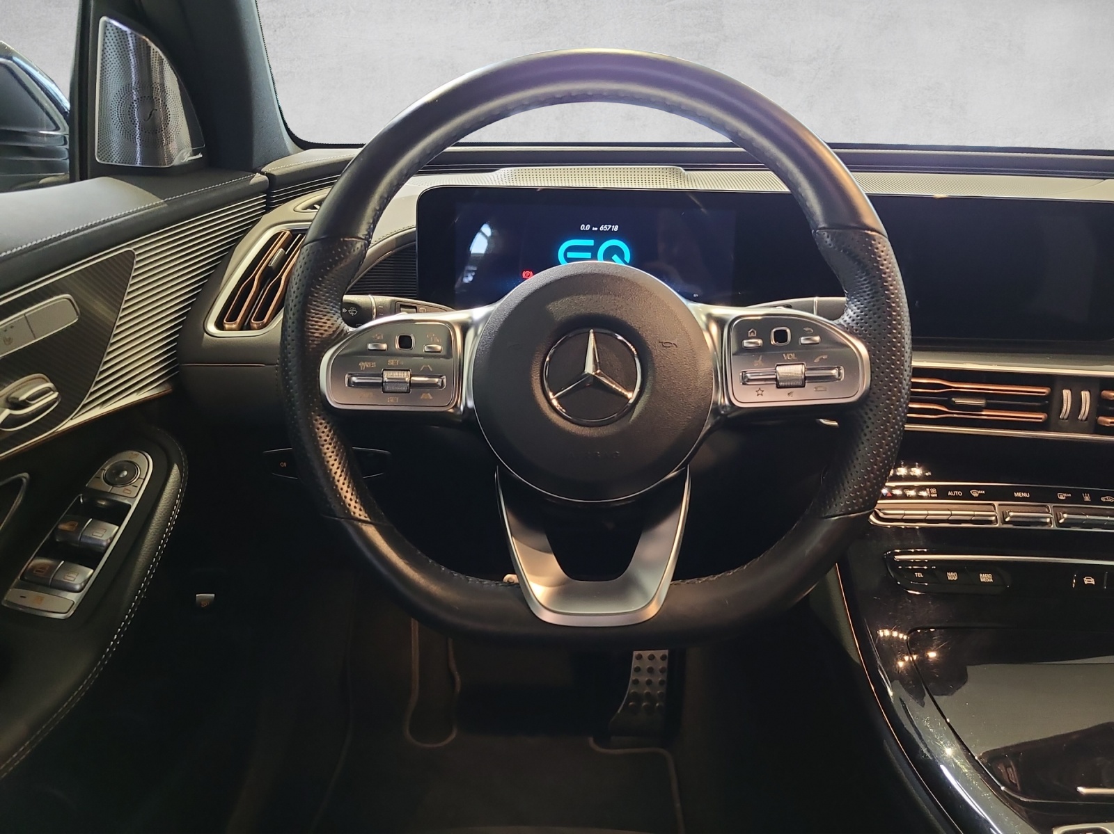 MERCEDES-BENZ EQC 400 AMG Line 4Matic - 13