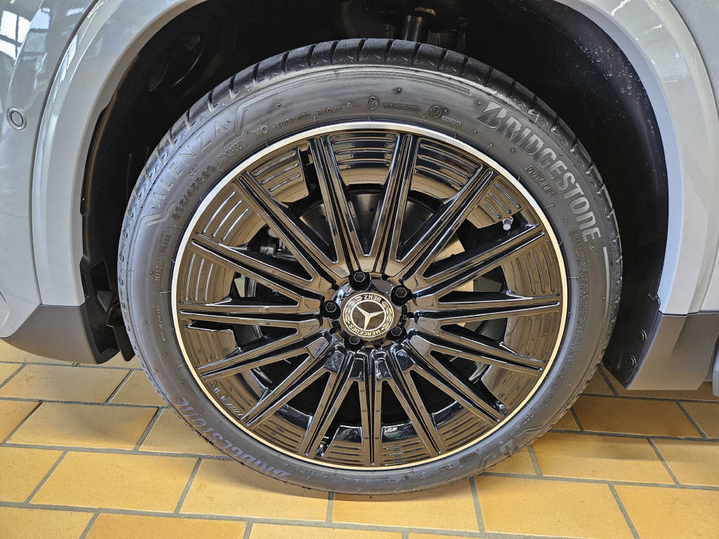 MERCEDES-BENZ GLA 220 d 4Matic AMG Line Swiss Star - 17