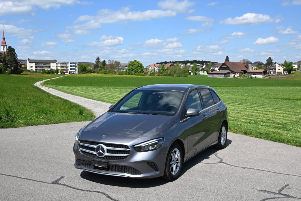 MERCEDES-BENZ B 180 d 7G-DCT