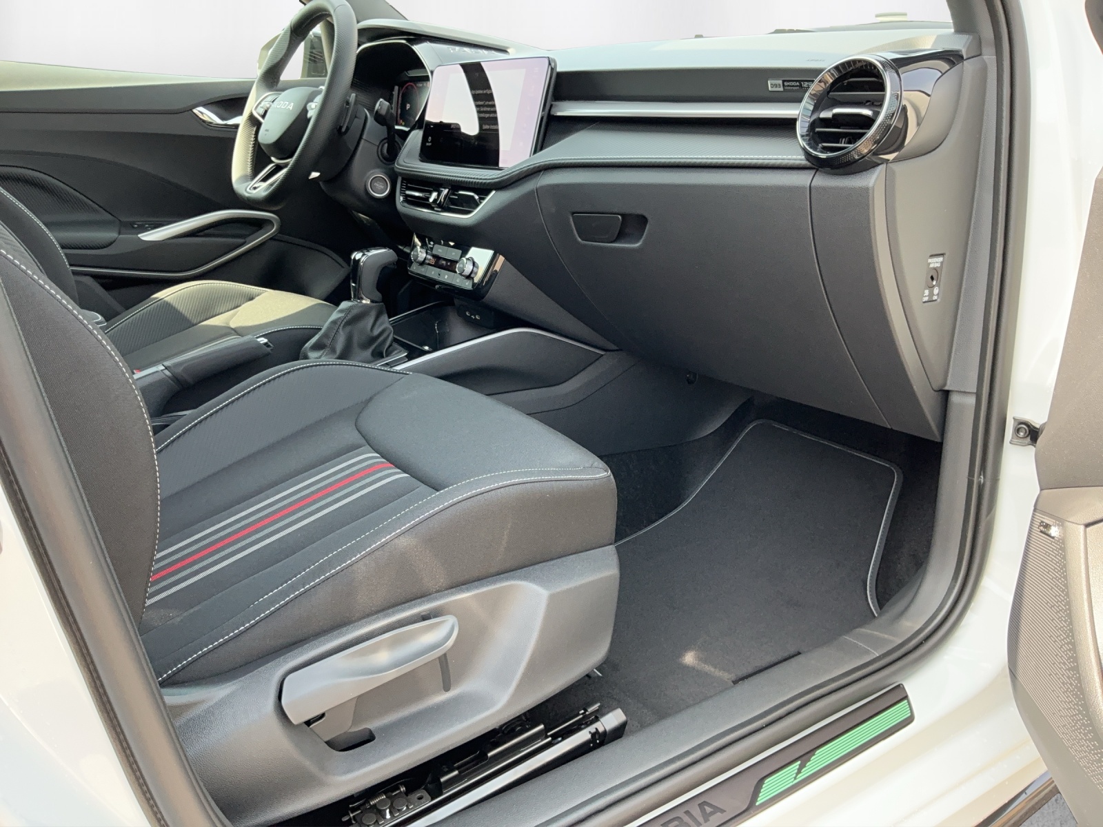 SKODA Fabia 1.5 TSI Motorsport DSG - 14