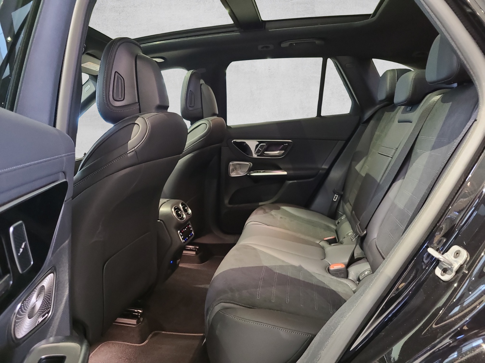 MERCEDES-BENZ GLC 200 AMG Line 4M X254 - 3