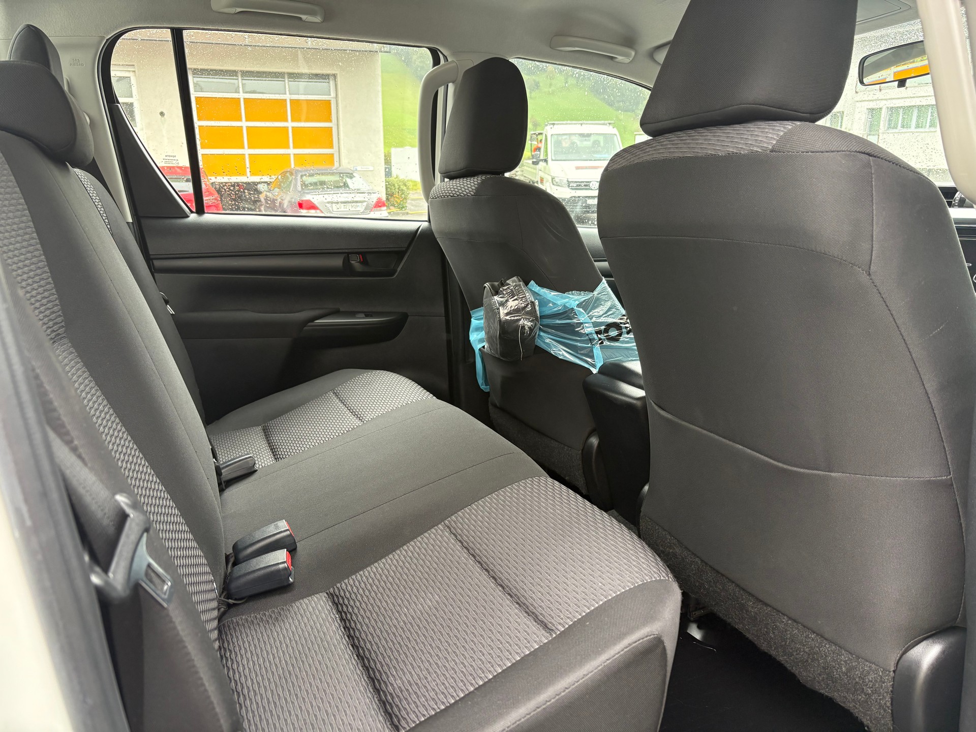 TOYOTA Hilux 2.4D-4D Comfort Double Cab 4x4 - 9