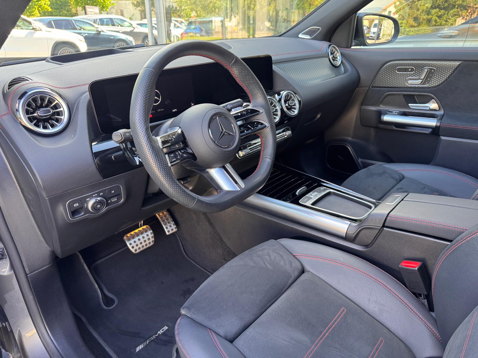 MERCEDES-BENZ EQA 350 4Matic Excellence Edition - 10