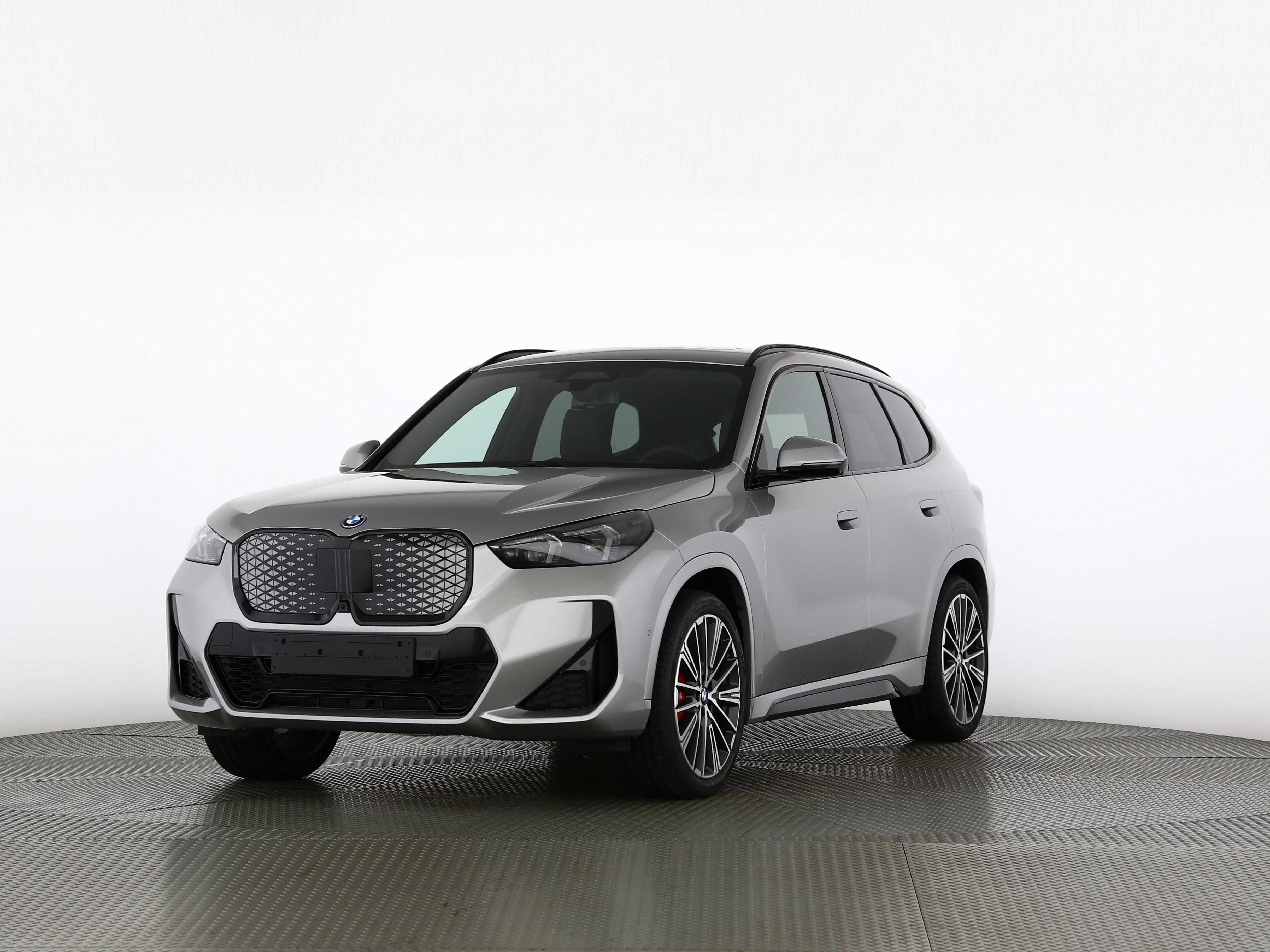 iX1 30 xDrive