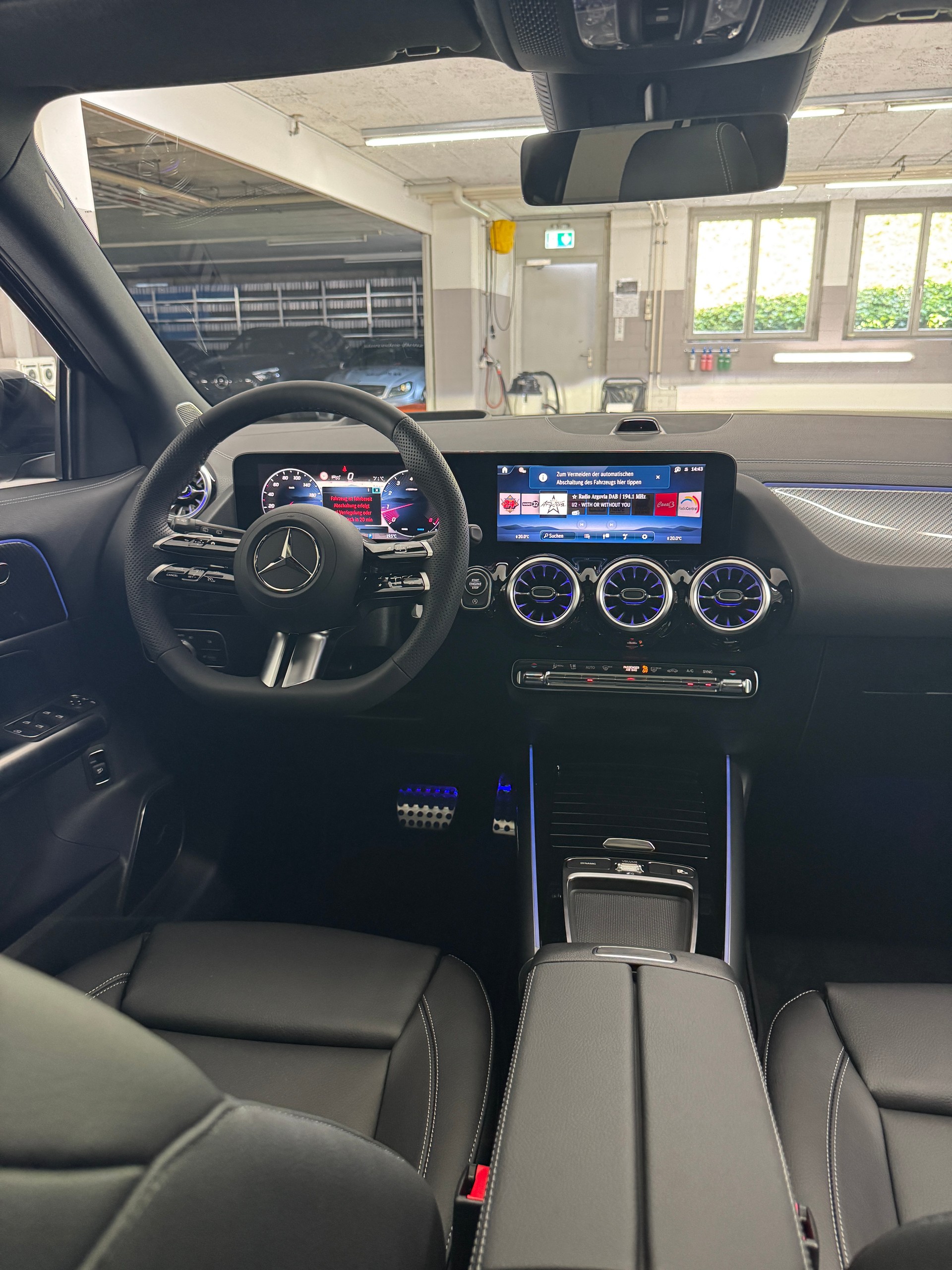 MERCEDES-BENZ GLA 250 4MATIC Swiss Star - 10
