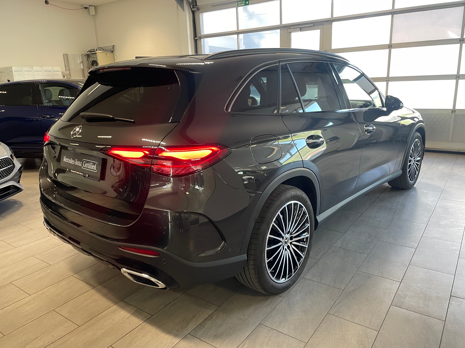 MERCEDES-BENZ GLC 300 4Matic AMG Line 9G-Tronic - 5