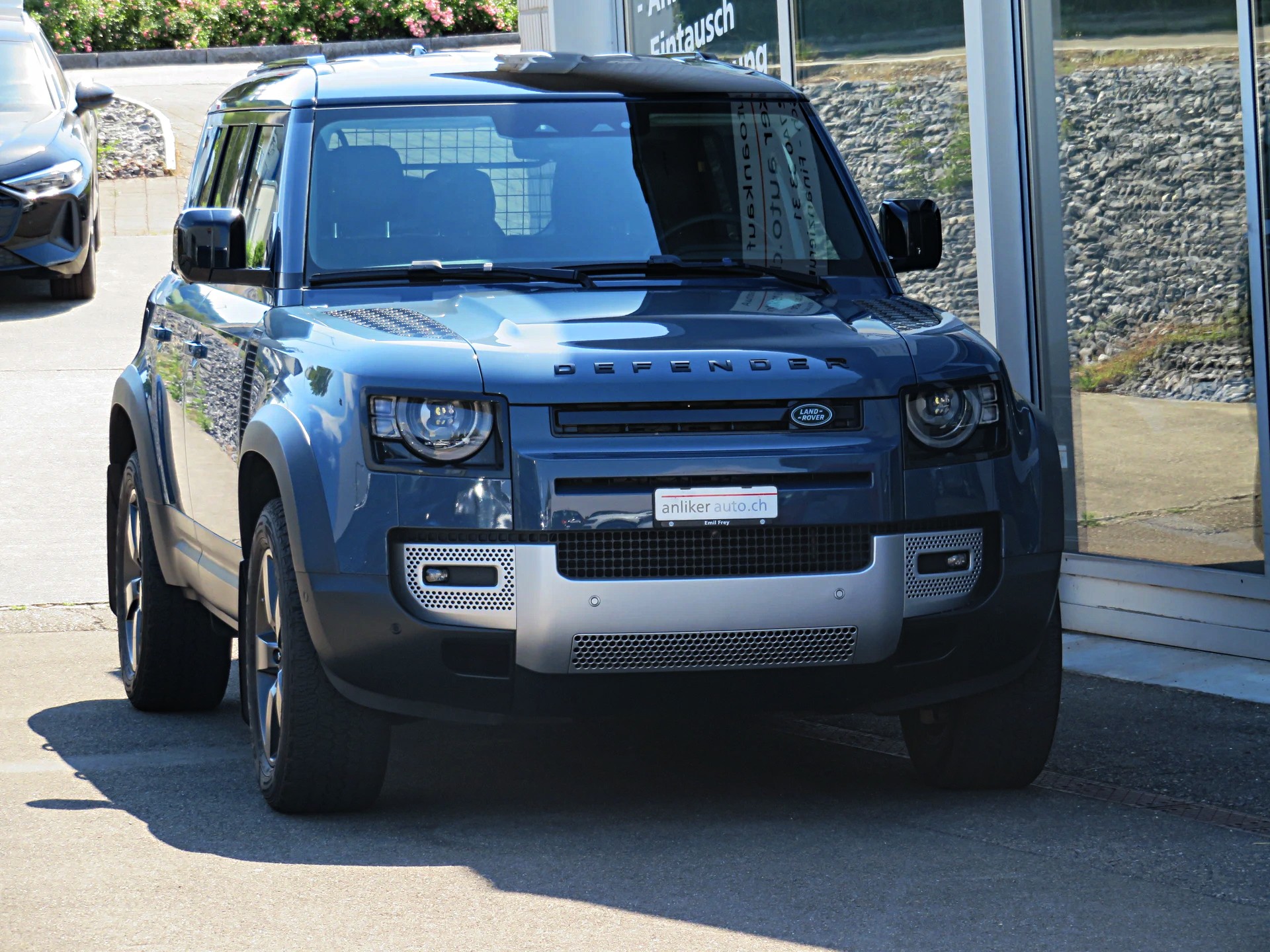 LAND ROVER Defender 110 D240 SD4 AT8 - 2