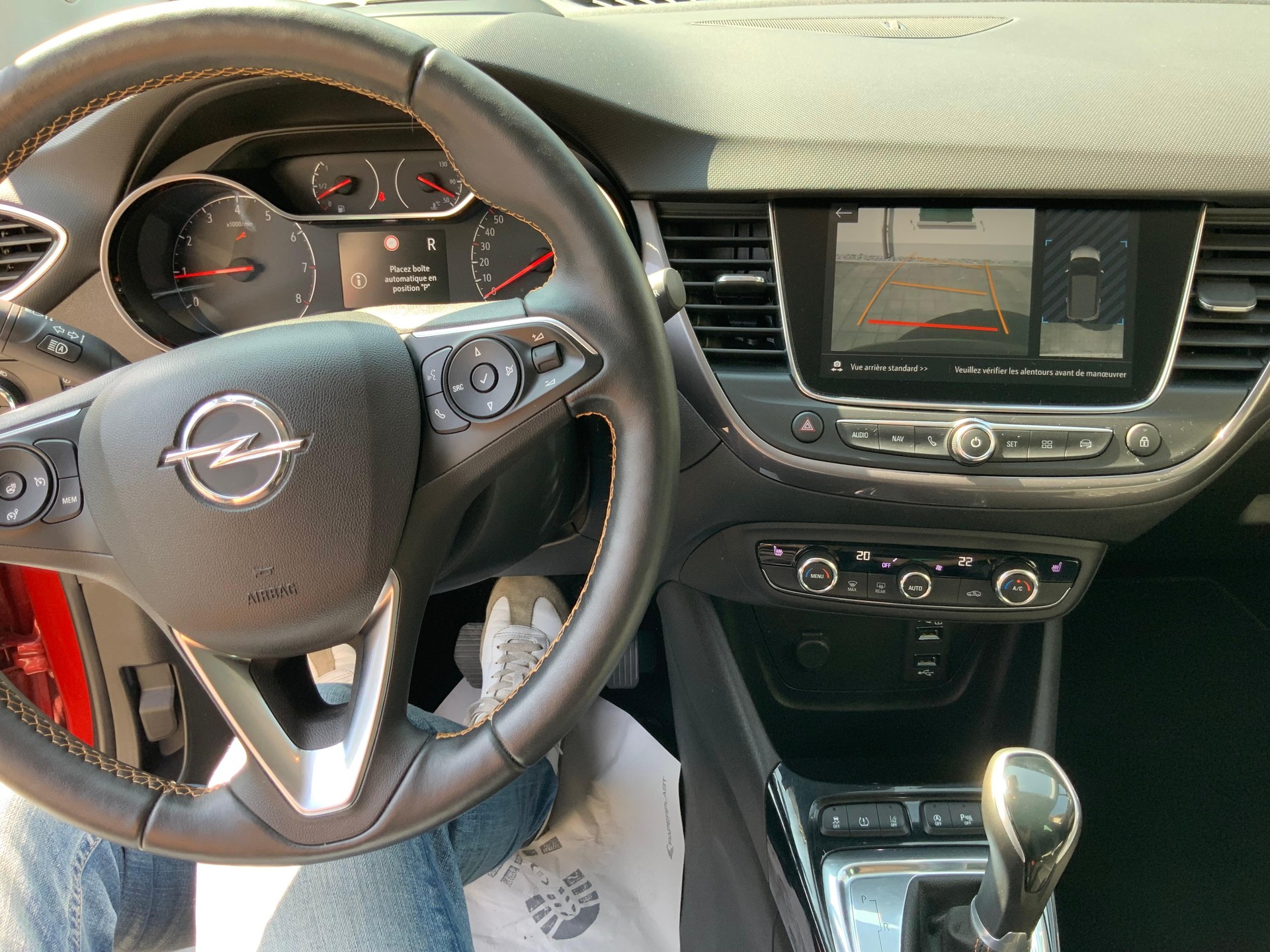 OPEL Crossland X 1.2 T 130 Ultimate S/S - 10