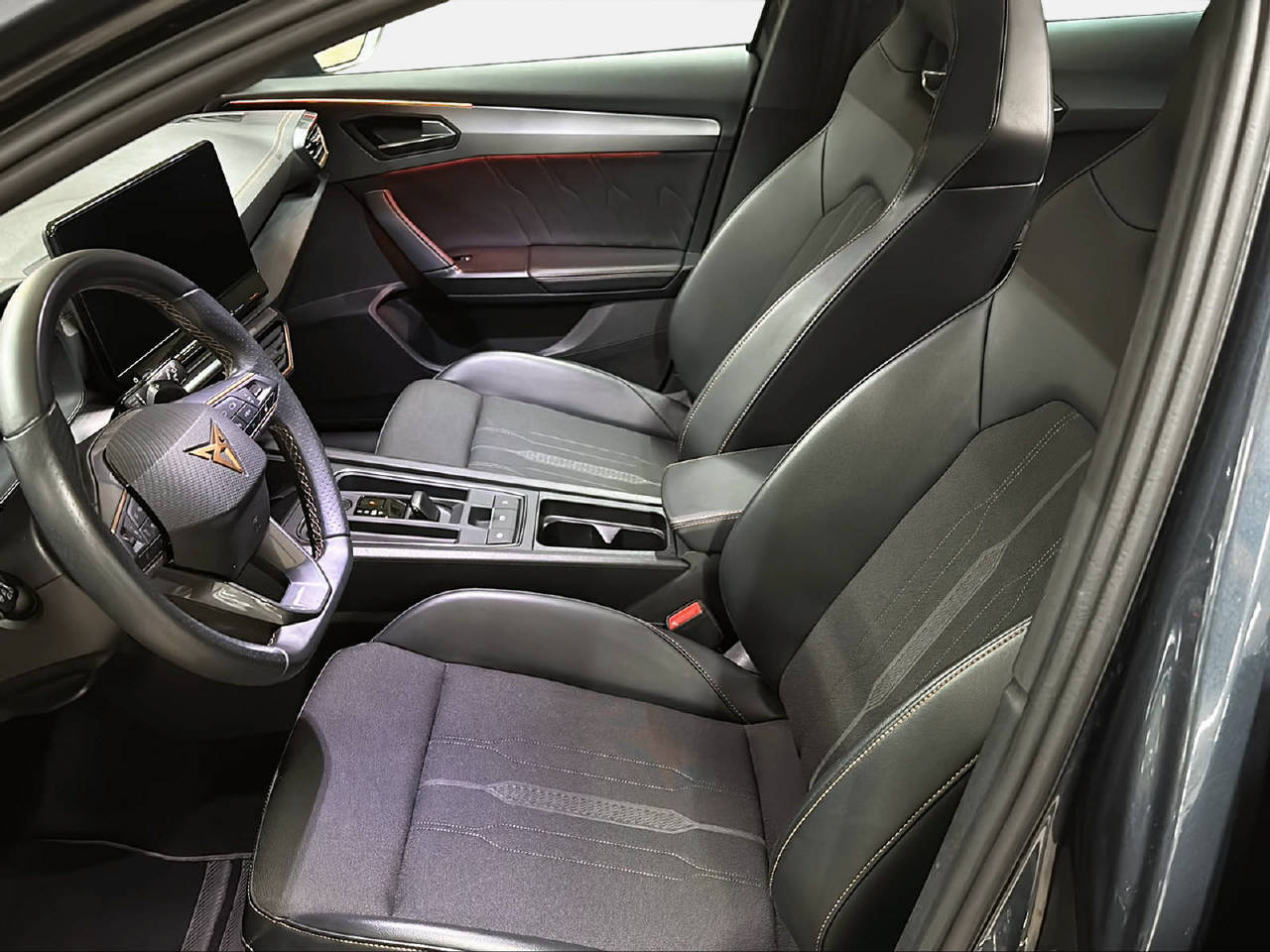 CUPRA Formentor 2.0 TSI VZ DSG - 14