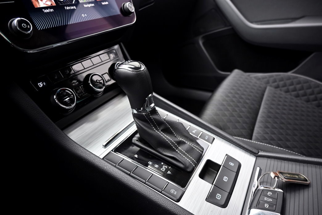 SKODA Superb Combi 2.0 TDi Ambition DSG - 10