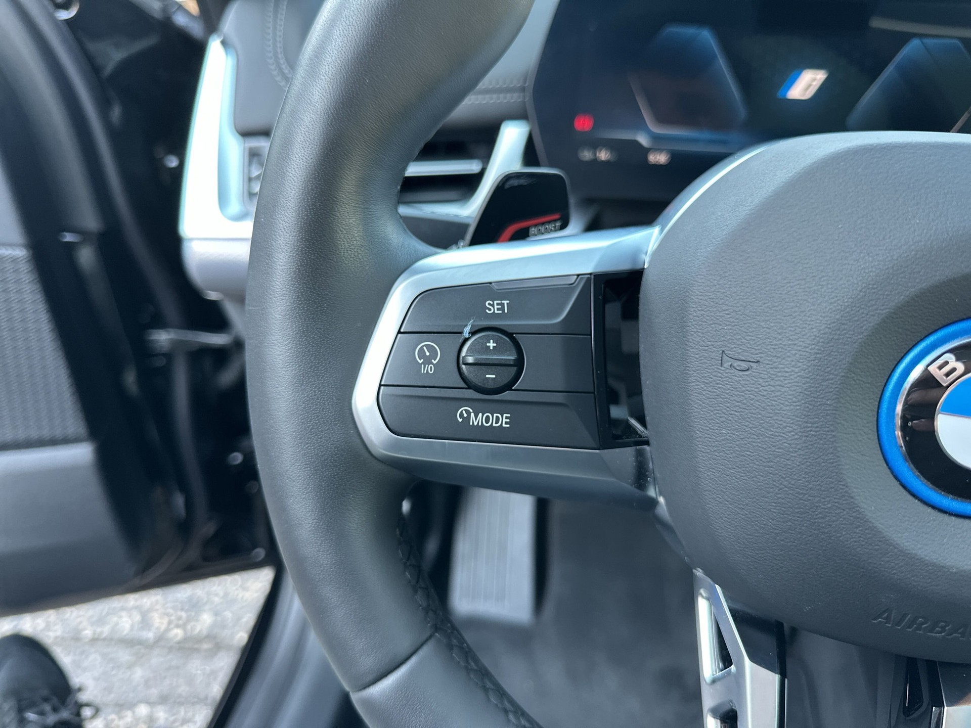 BMW iX1 xDrive 30 M Sport Pro - 15