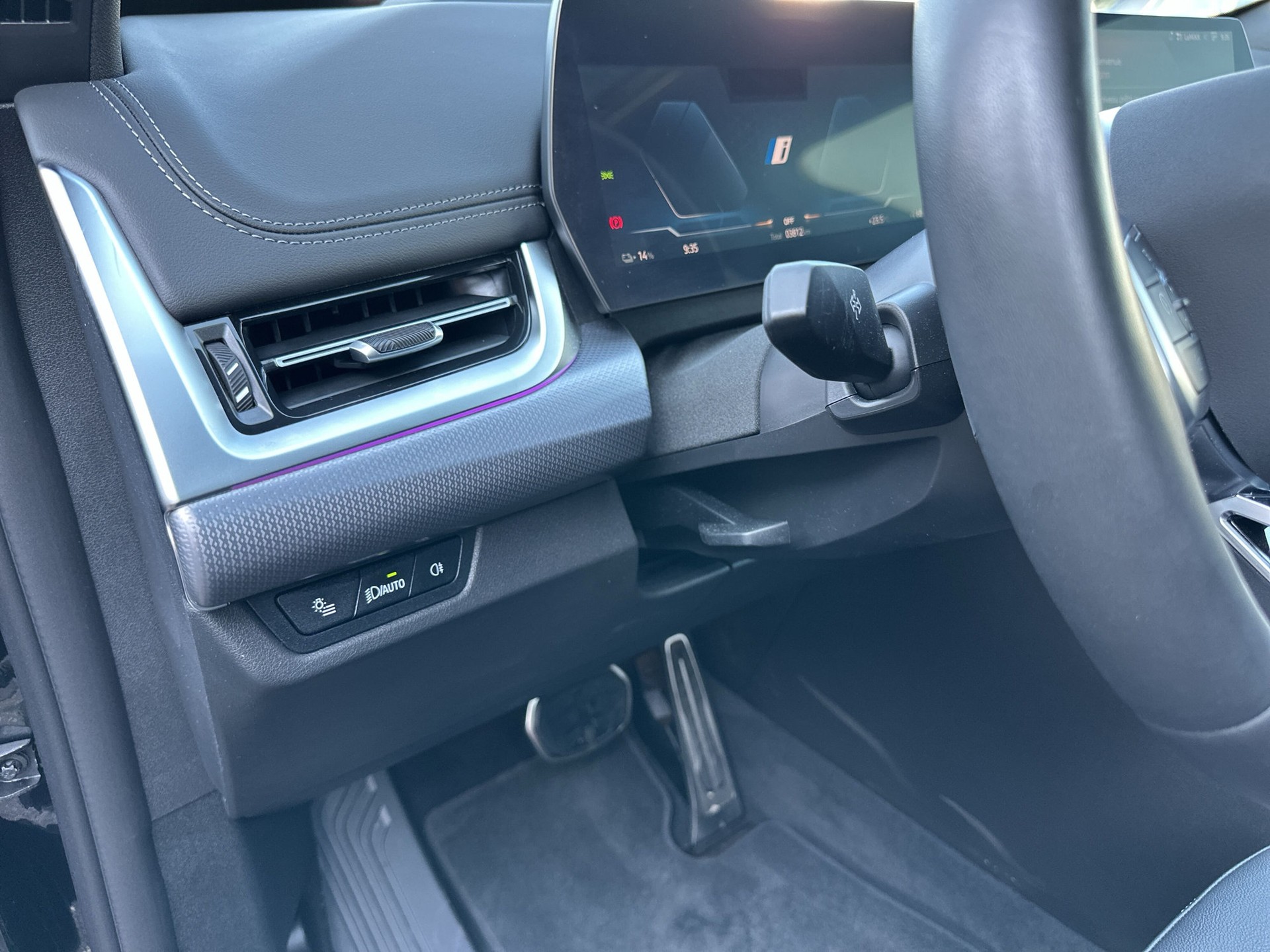 BMW iX1 xDrive 30 M Sport Pro - 20