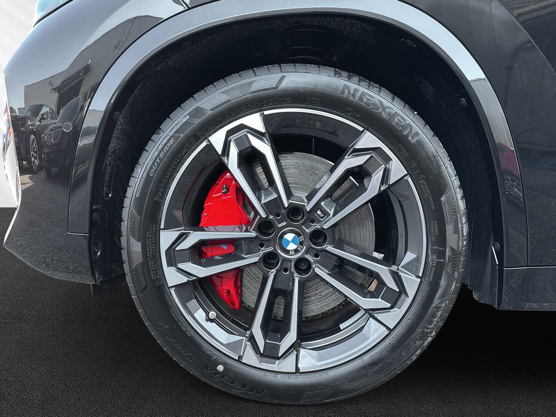 BMW iX1 xDrive 30 M Sport Pro - 9