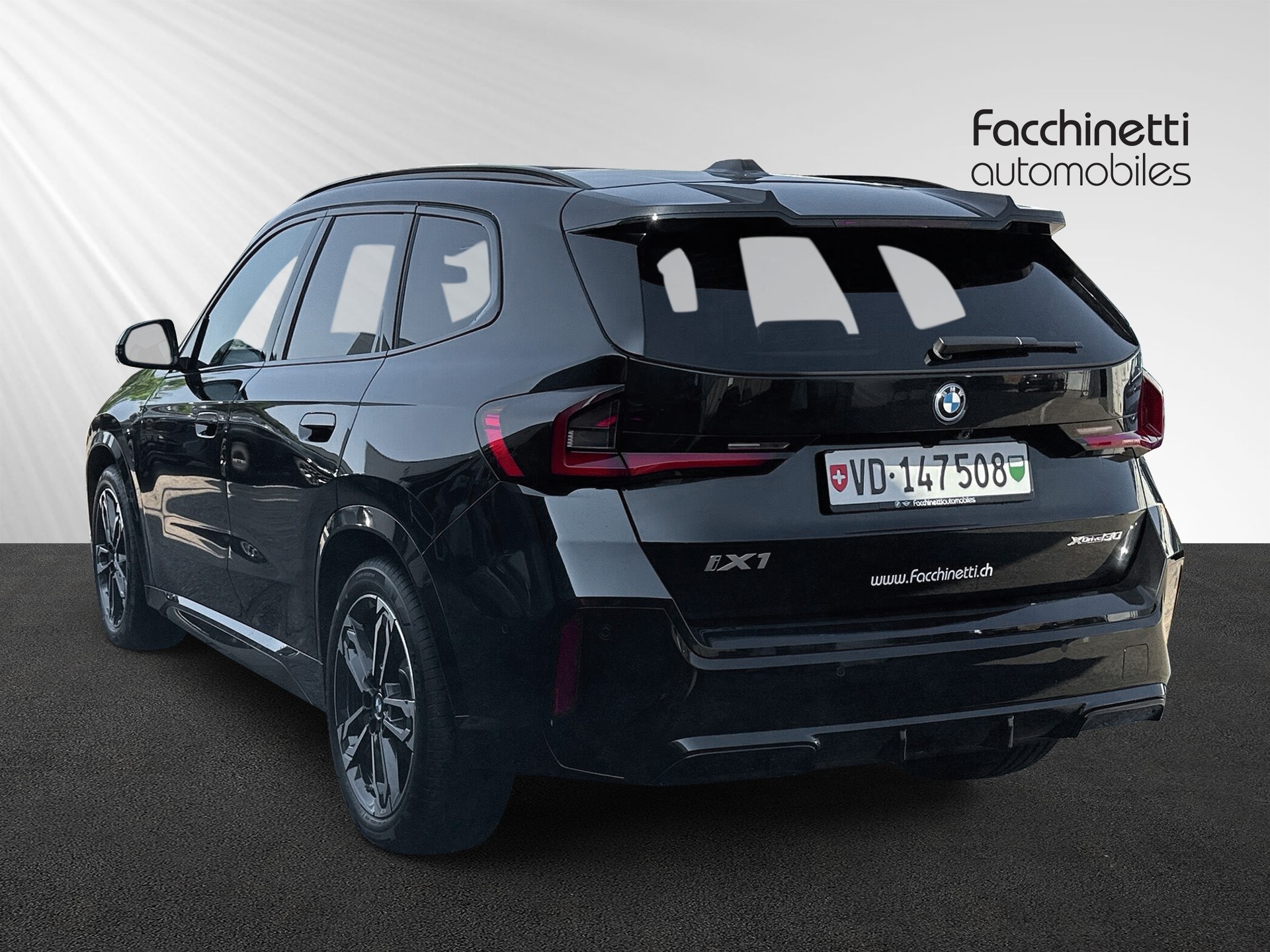 BMW iX1 xDrive 30 M Sport Pro - 3