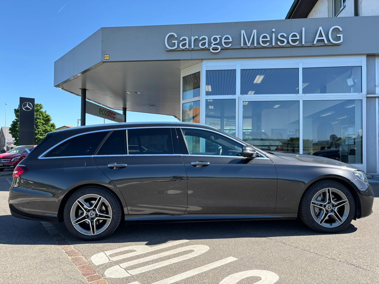 MERCEDES-BENZ E 220d AMG-Line 4Matic Kombi - 5